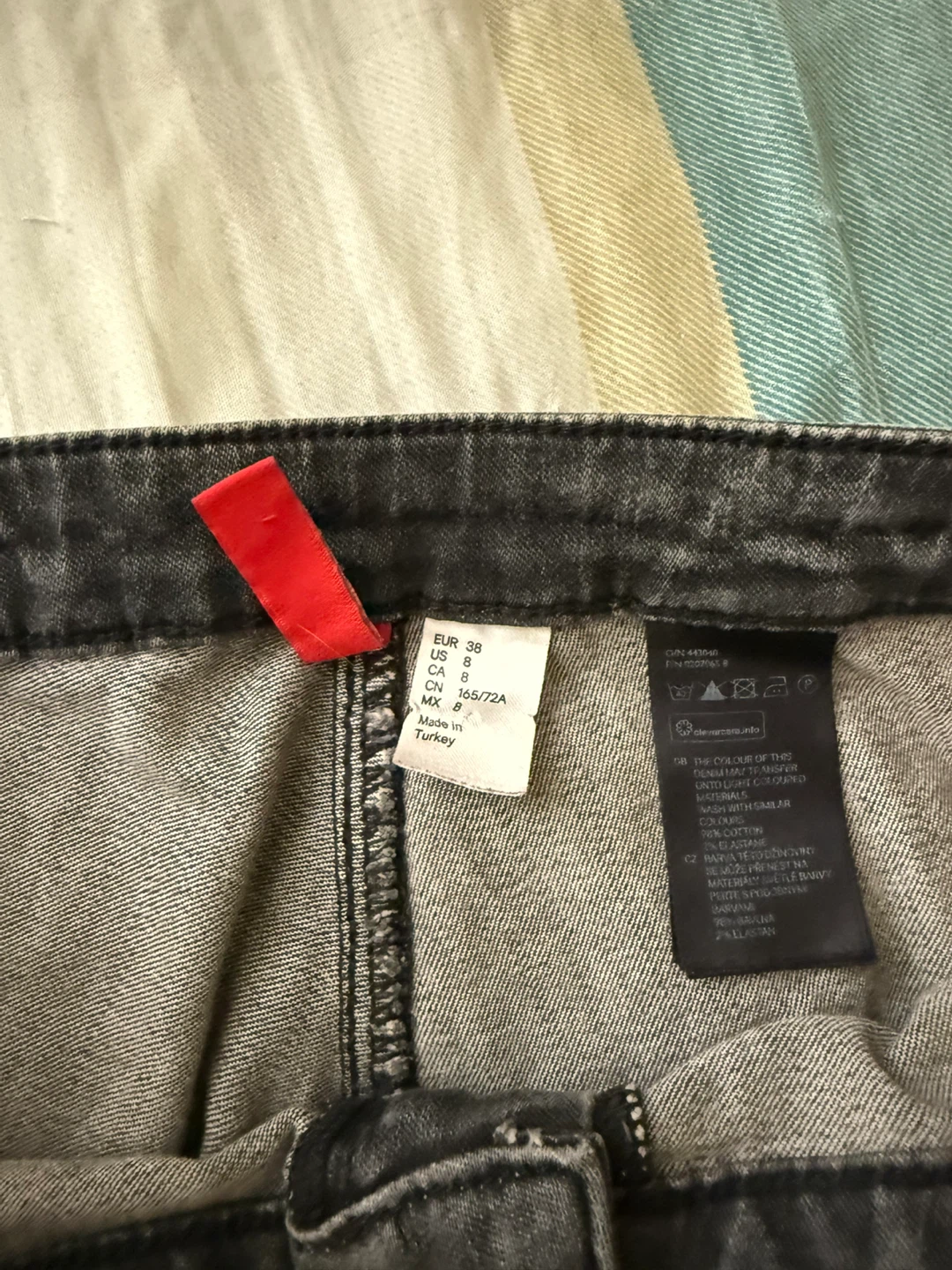 H&M Grey Acid Wash Jeans, Size 8 - photo 3