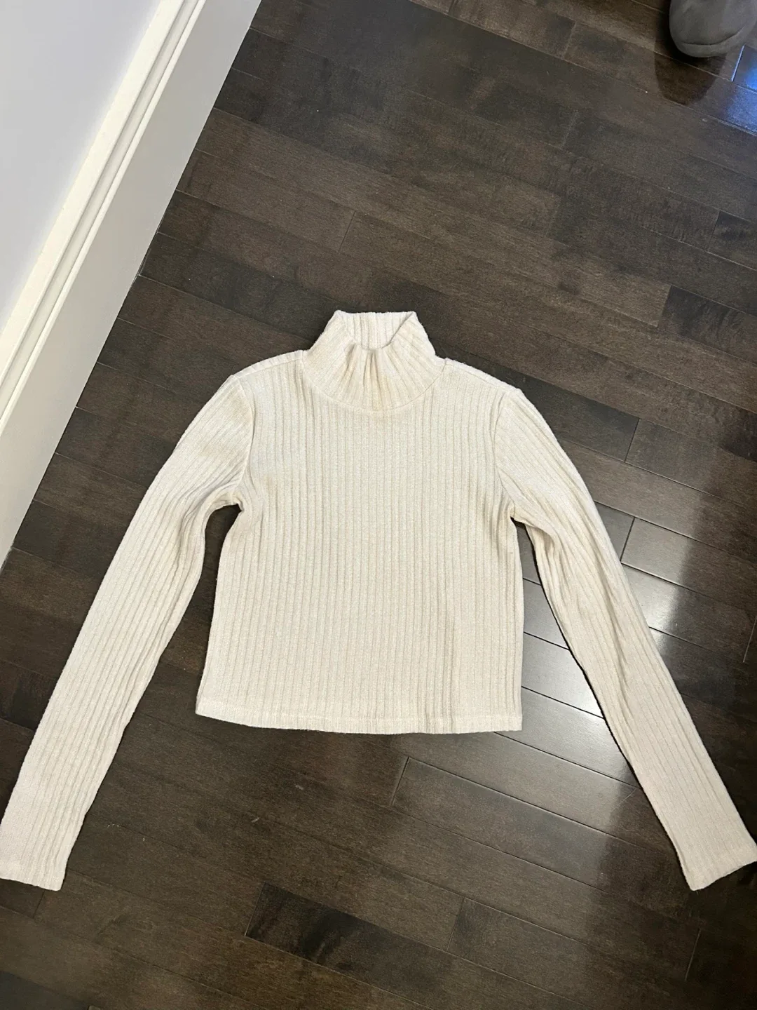 Wilfred Free XS Cream Turtleneck Sweater thumbnail