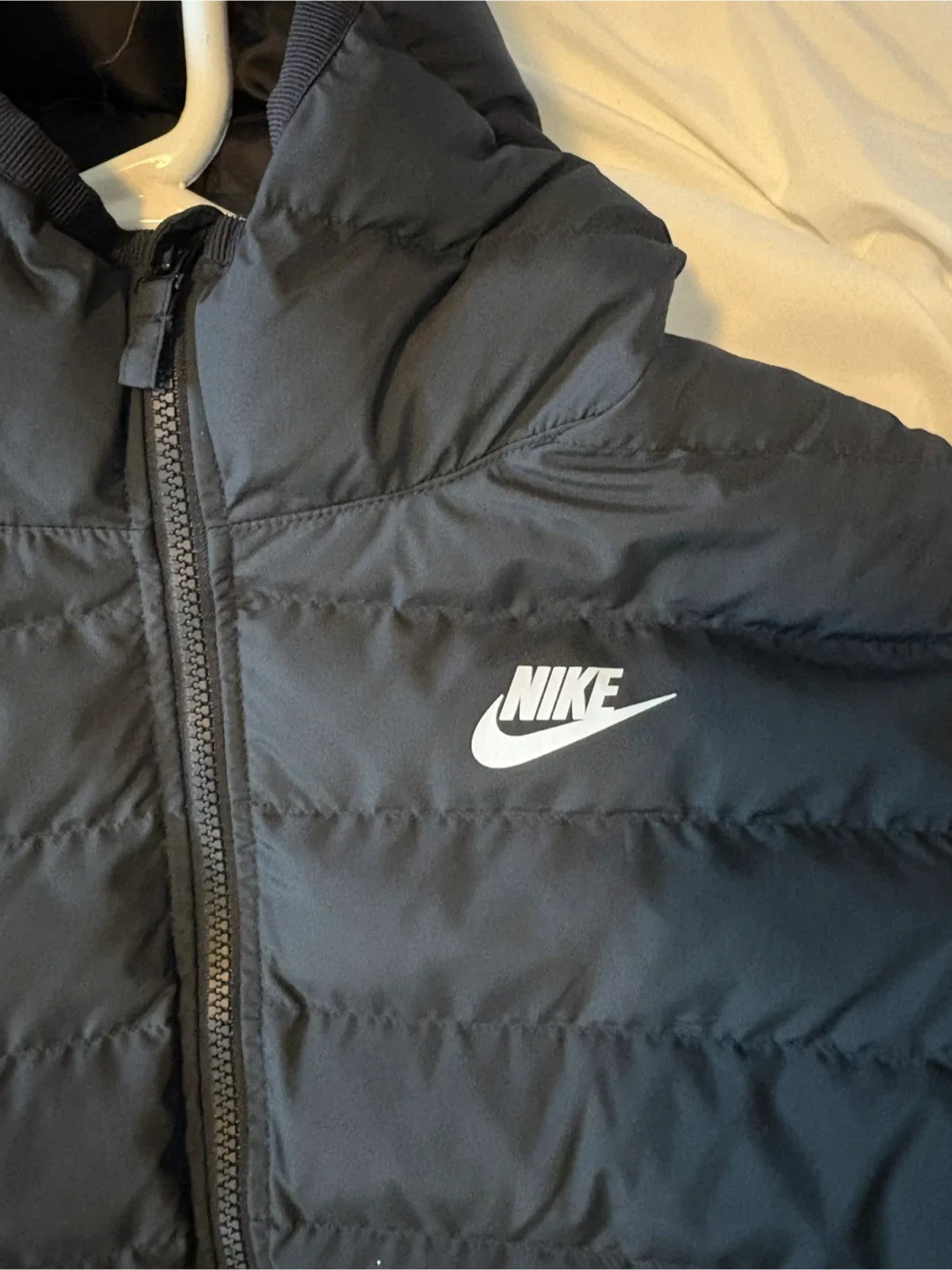 Nike Kids' Puffer Jacket, Black, XL image indicator(3)