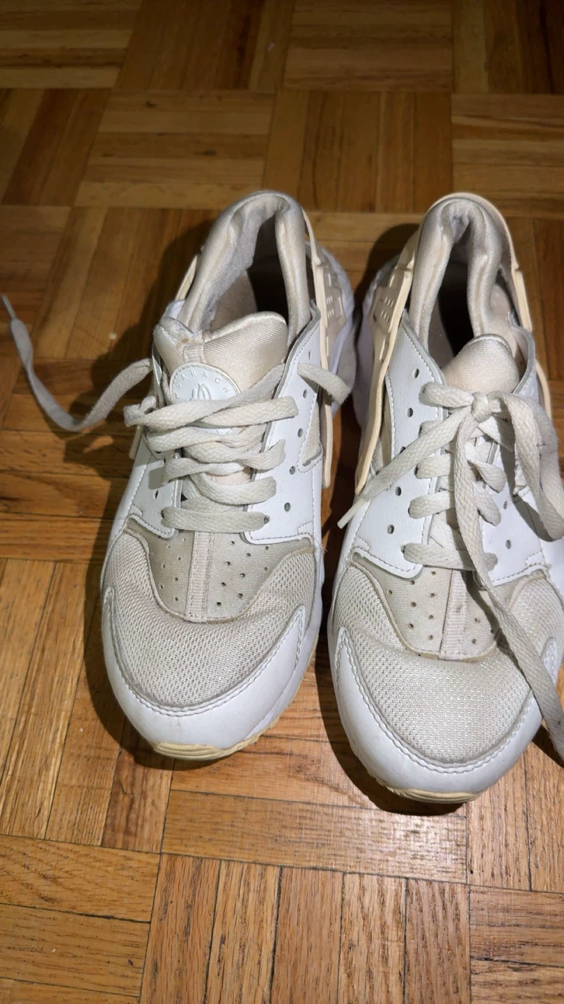 Nike Huarache Sneakers - Size 8