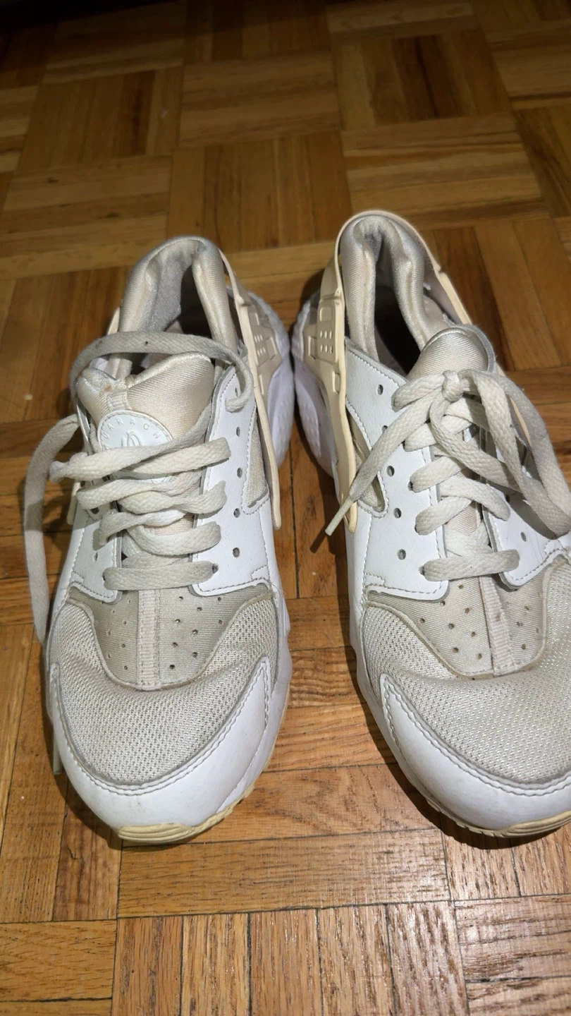 Nike Huarache Sneakers - Size 8 - photo 4
