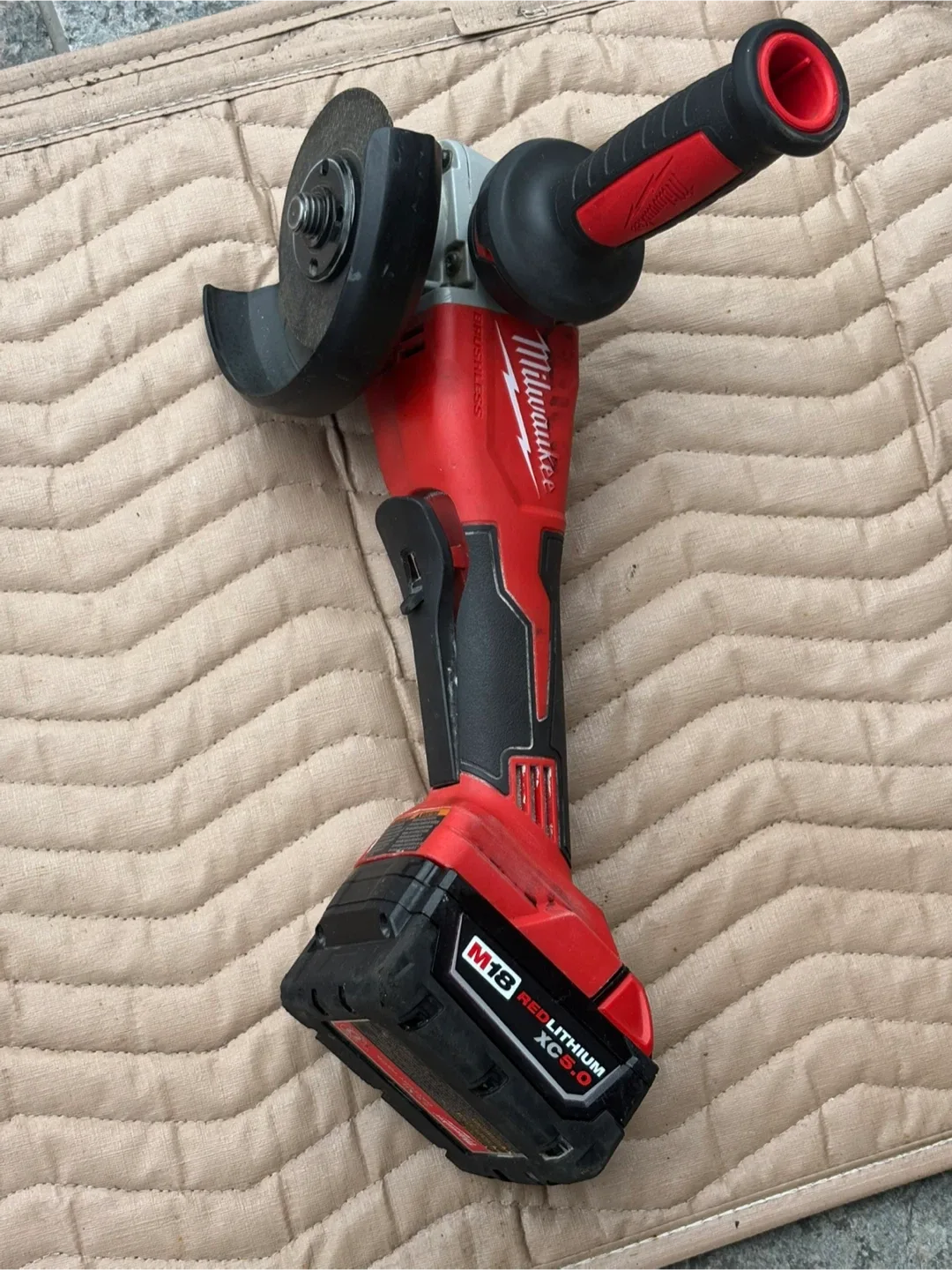 Milwaukee FUEL M18 Angle Grinder thumbnail