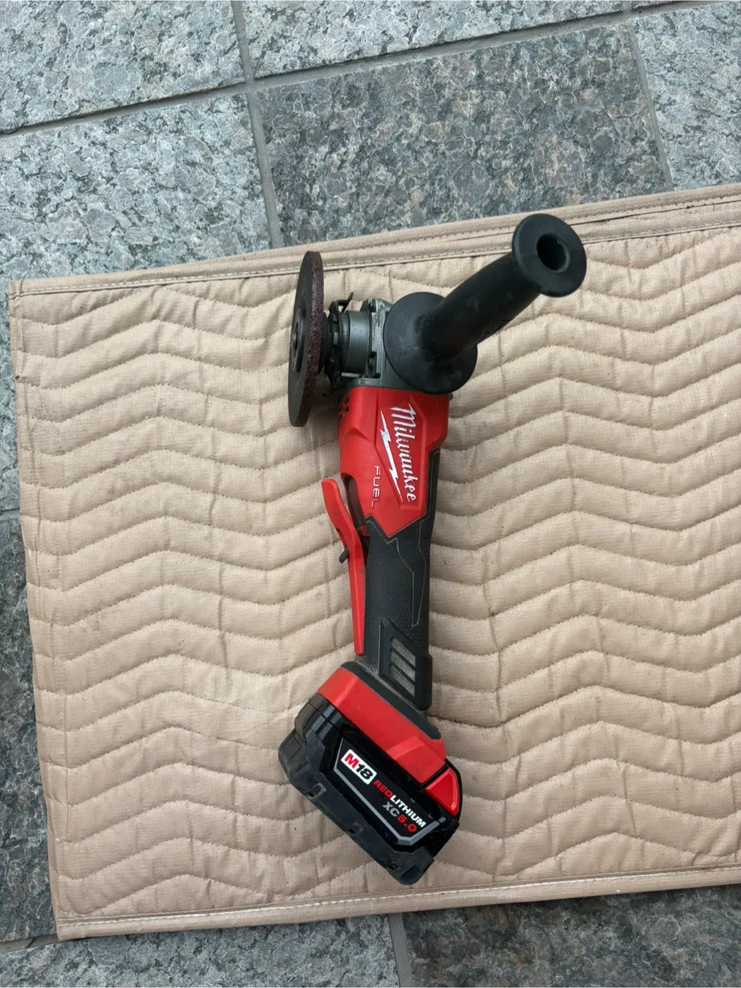 Milwaukee FUEL M18 Angle Grinder image indicator(4)