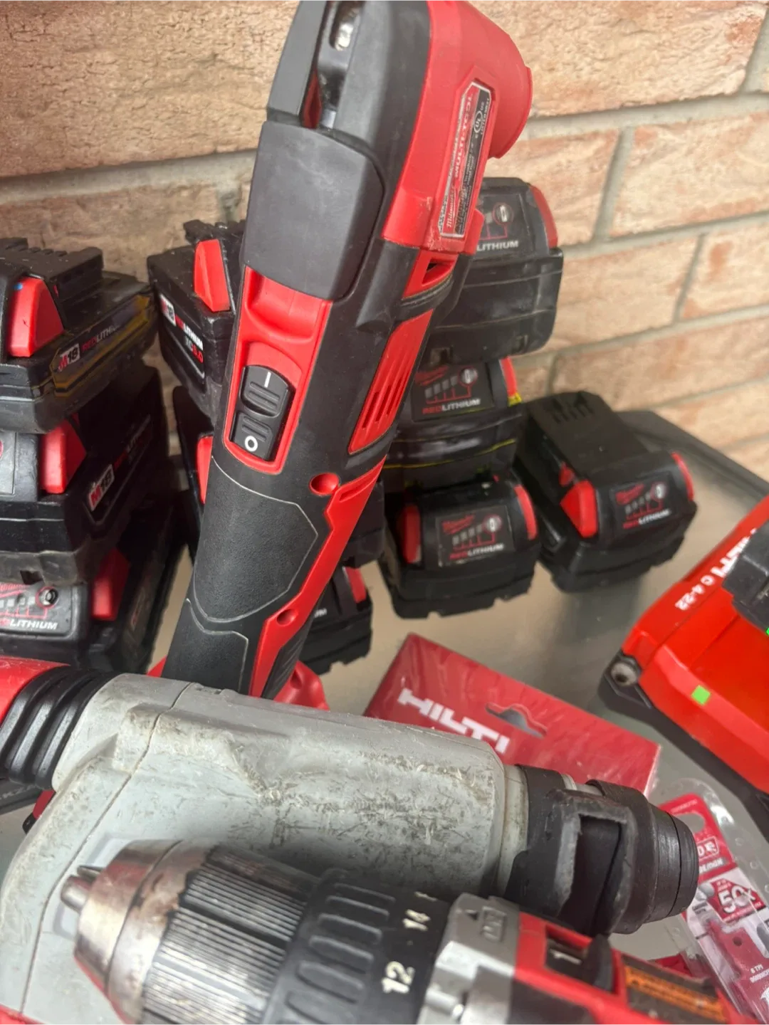 Hilti & Milwaukee Power Tools Bundle image indicator(9)