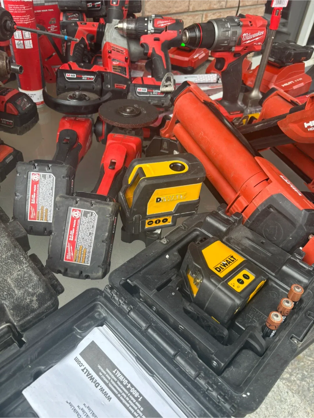 Hilti & Milwaukee Power Tools Bundle image indicator(10)