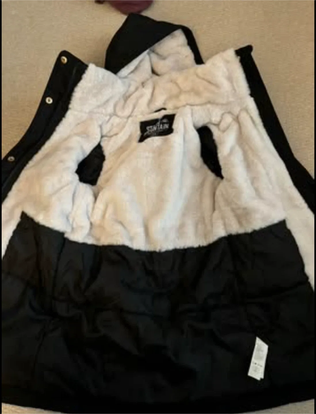 Storm Mountain Black Winter Coat - Size M (10/12) image indicator(3)