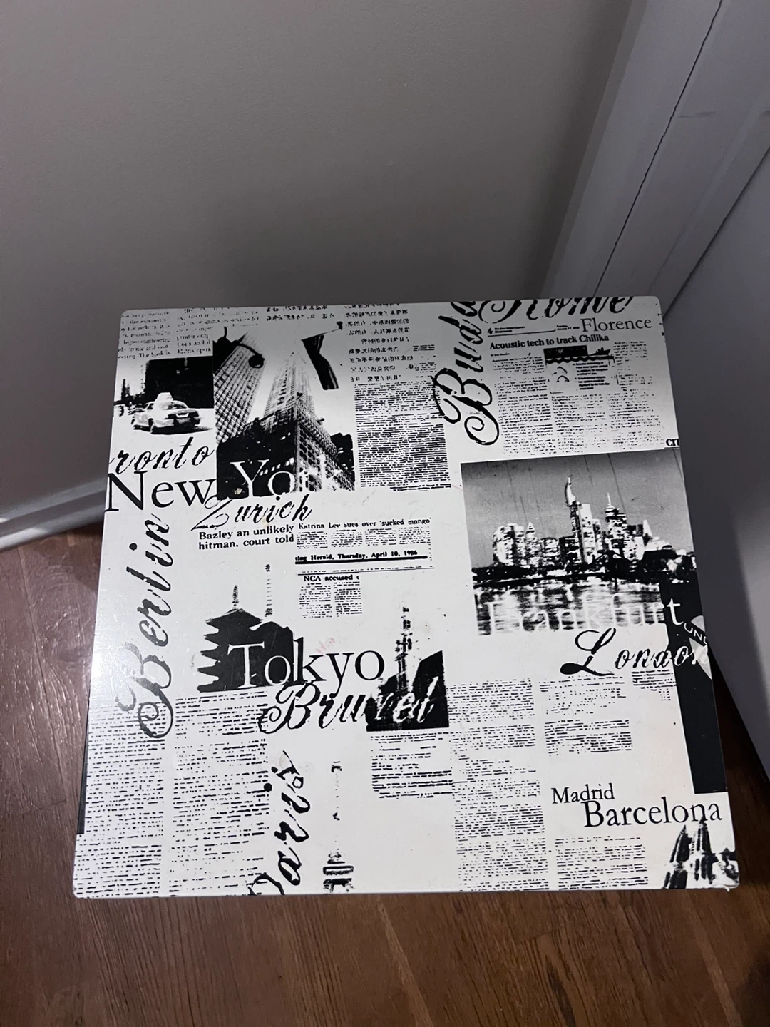 Side Table with Newspaper Print - photo 3