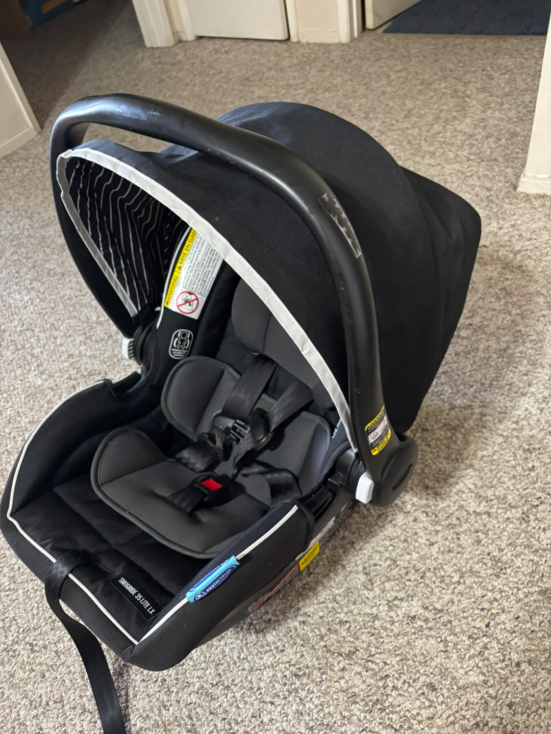 Graco SnugRide 35 Lite LX Infant Car Seat
