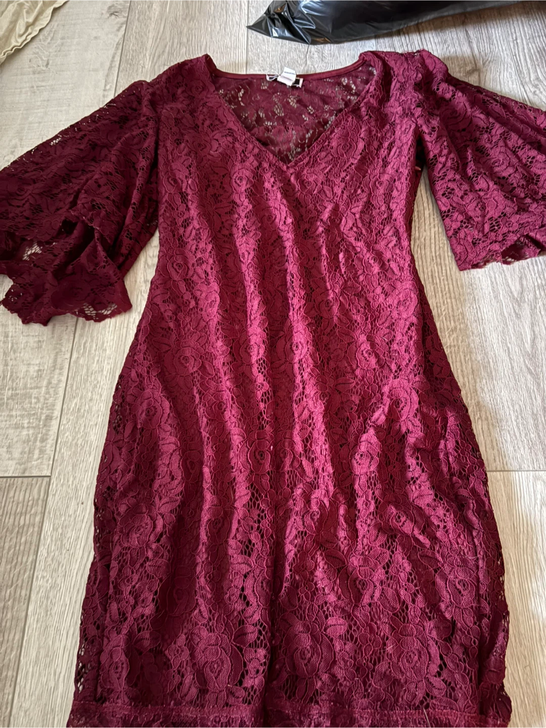 Guess Teal T-Shirt - Size Medium