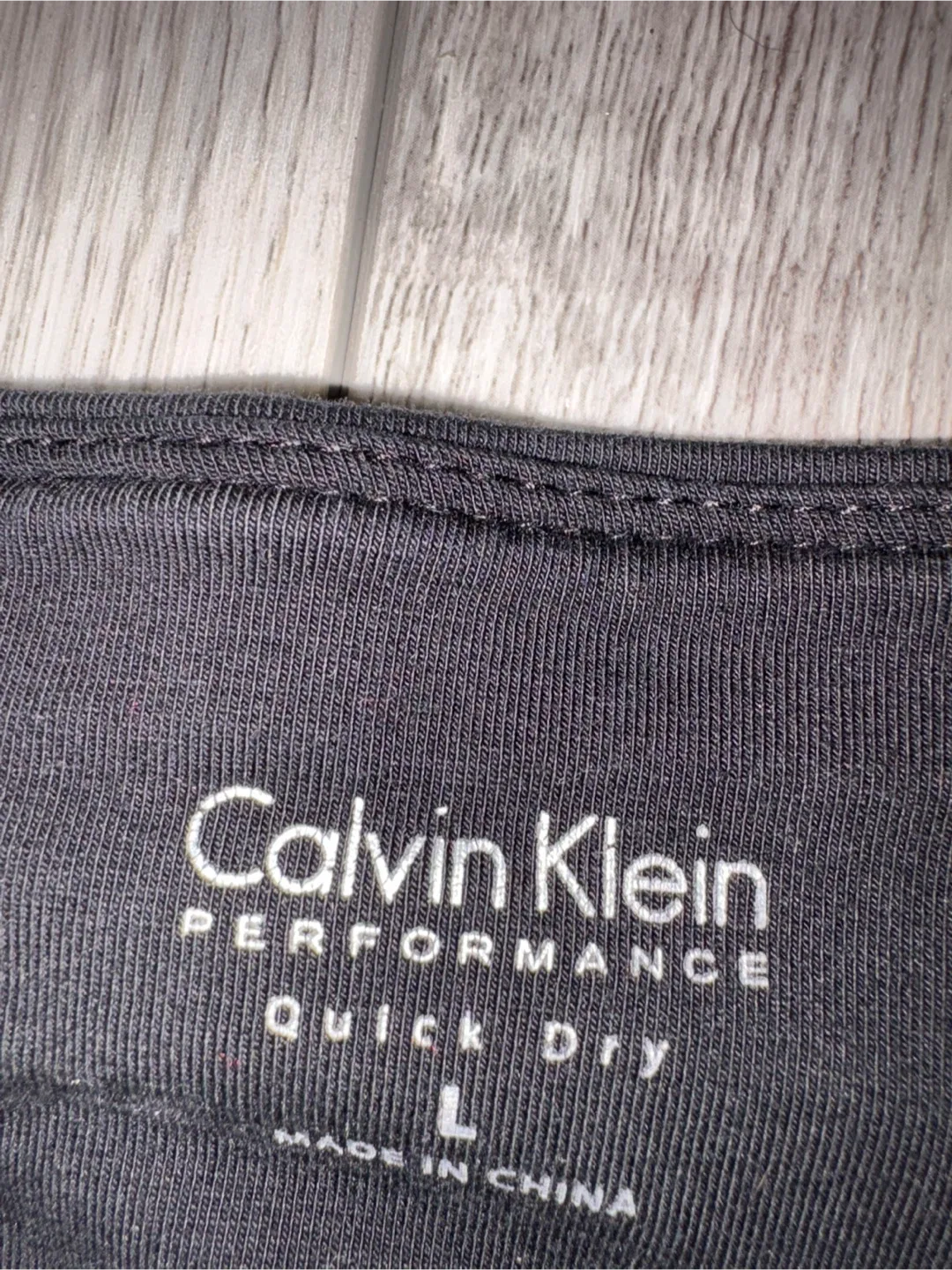 Guess Teal T-Shirt - Size Medium image indicator(4)