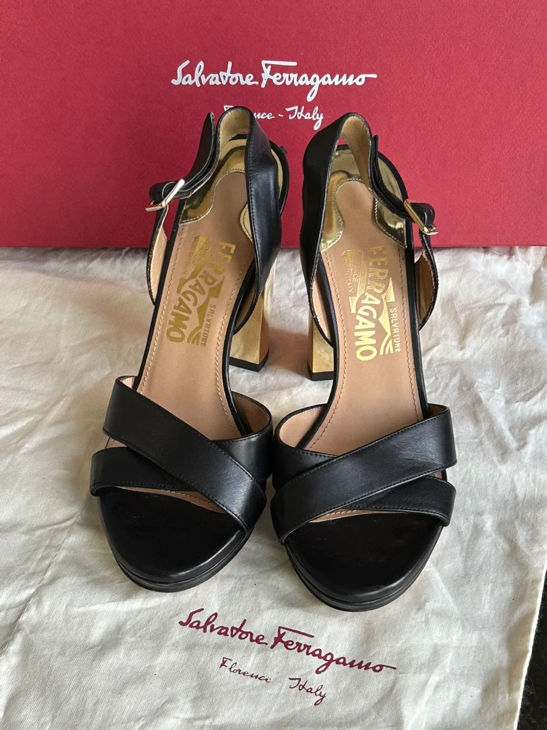 Salvatore Ferragamo heels image indicator(2)