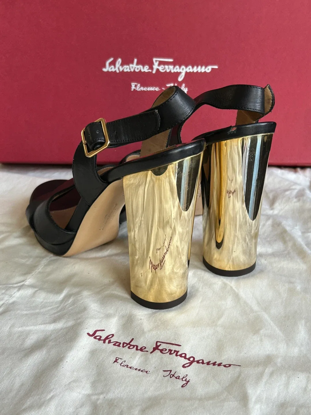 Salvatore Ferragamo heels image indicator(4)