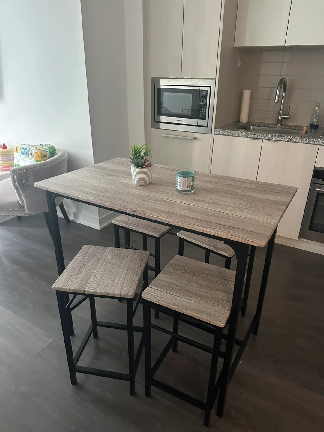 Bar Table with 4 Stools - photo 3