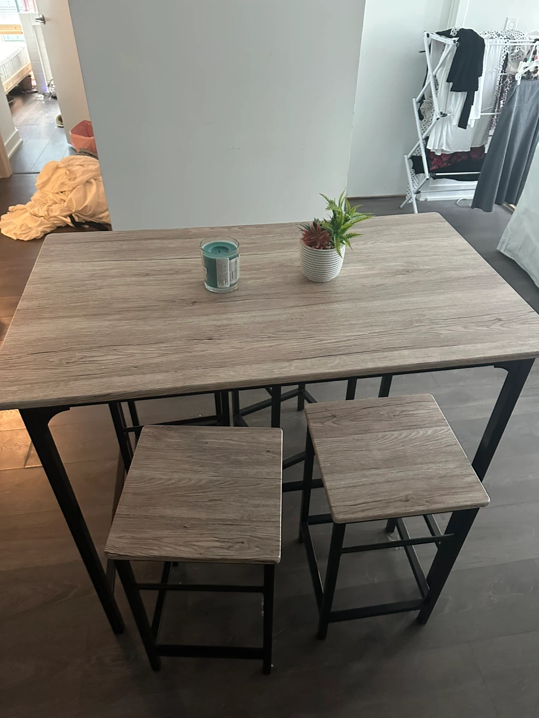 Bar Table with 4 Stools - photo 2