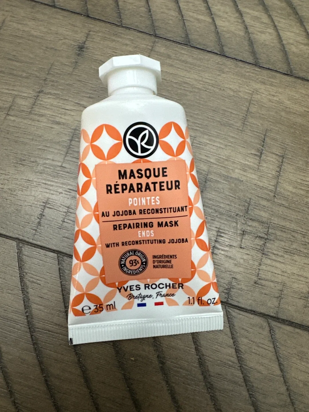 Yves Rocher Hand Cream, Repairing Mask & Shower Gel image indicator(2)