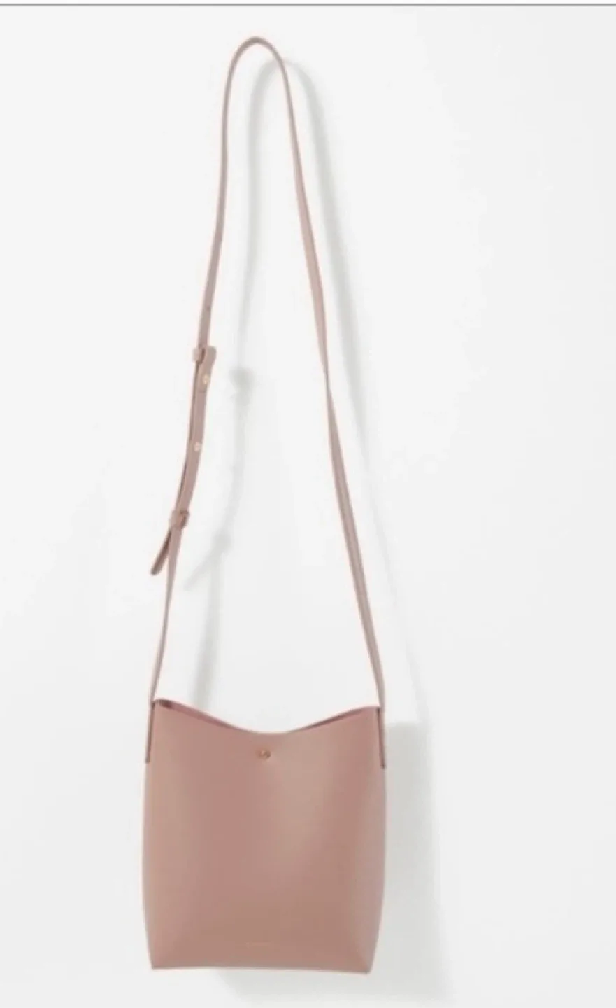 SAMARA Peony Dusty Pink Crossbody Bucket Bag image indicator(6)