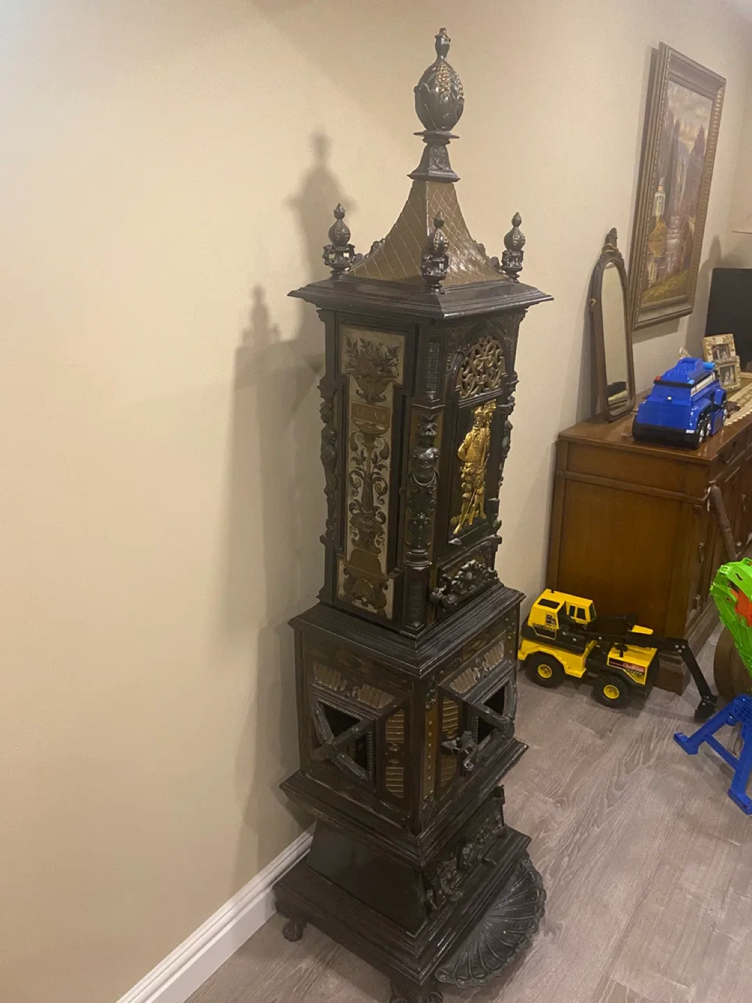 Antique Cast Iron Stove image indicator(4)