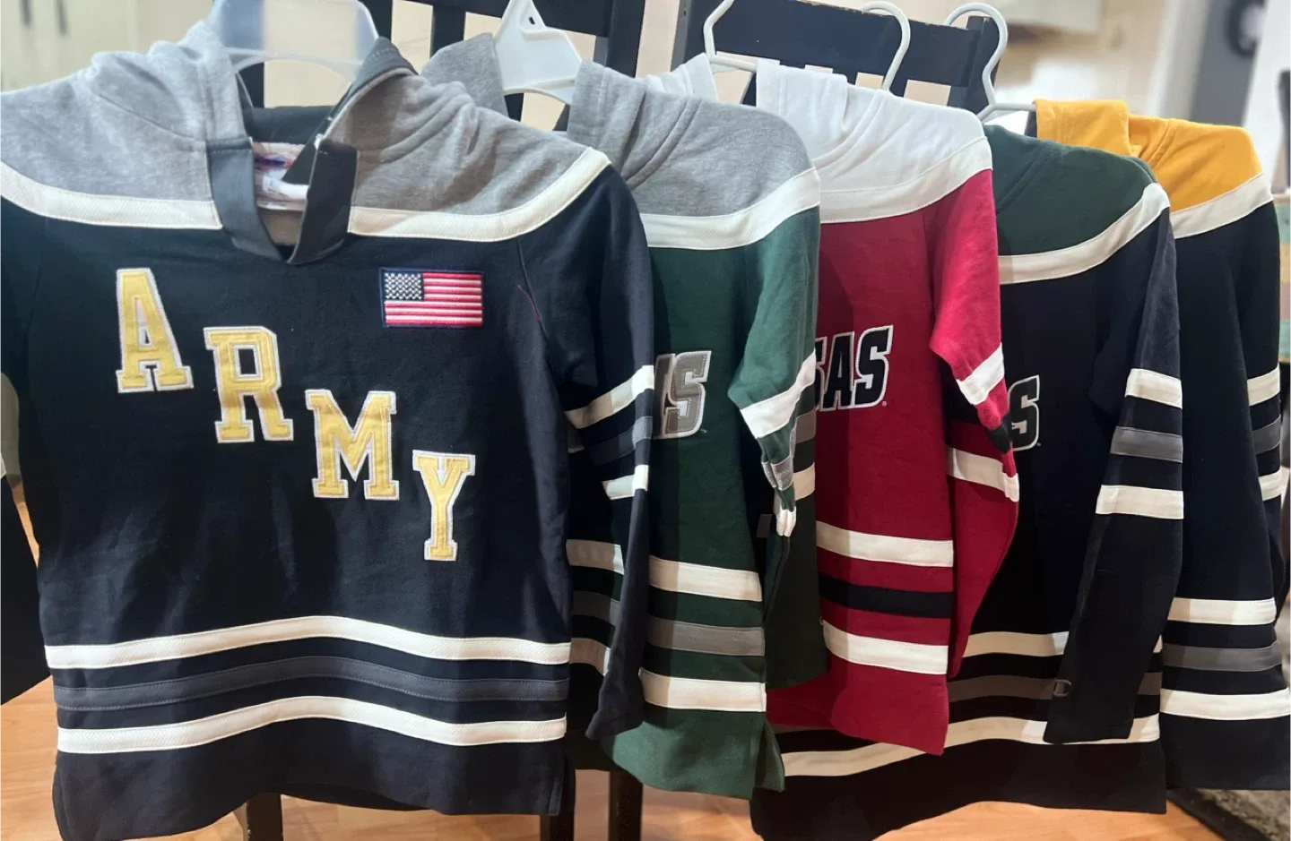 Champions NCAA hockey hoodies image indicator(4)