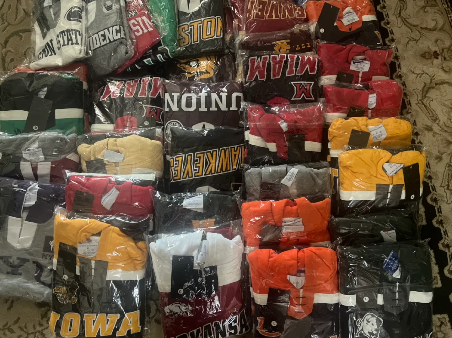 Champions NCAA hockey hoodies image indicator(8)