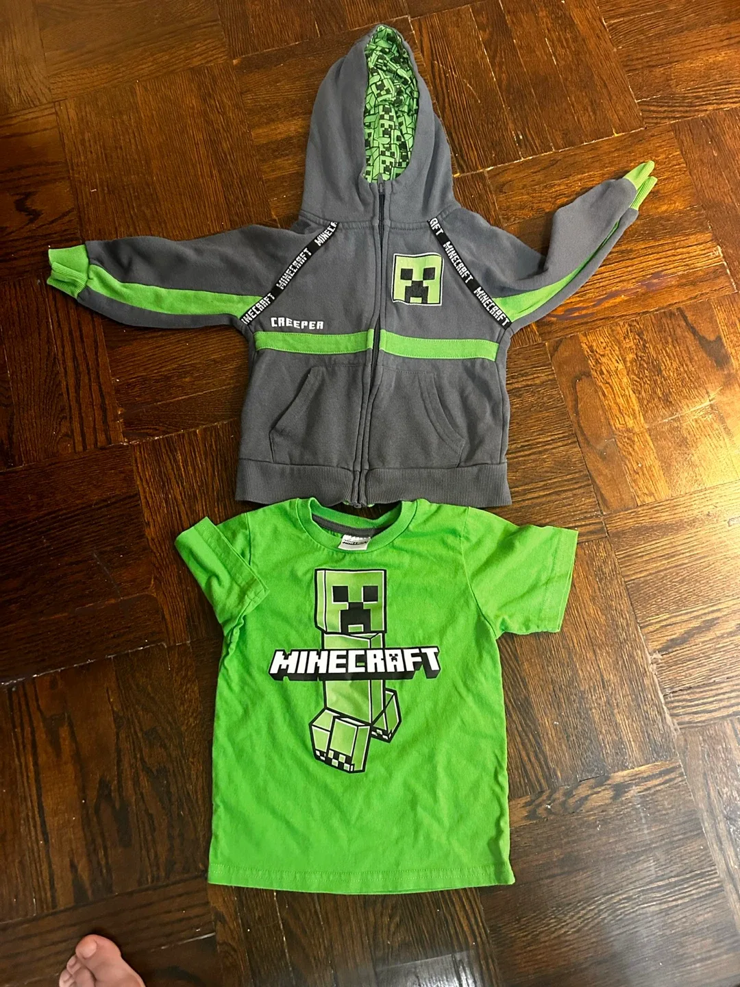 Minecraft Kids' T-Shirt & Hoodie Set image indicator(8)