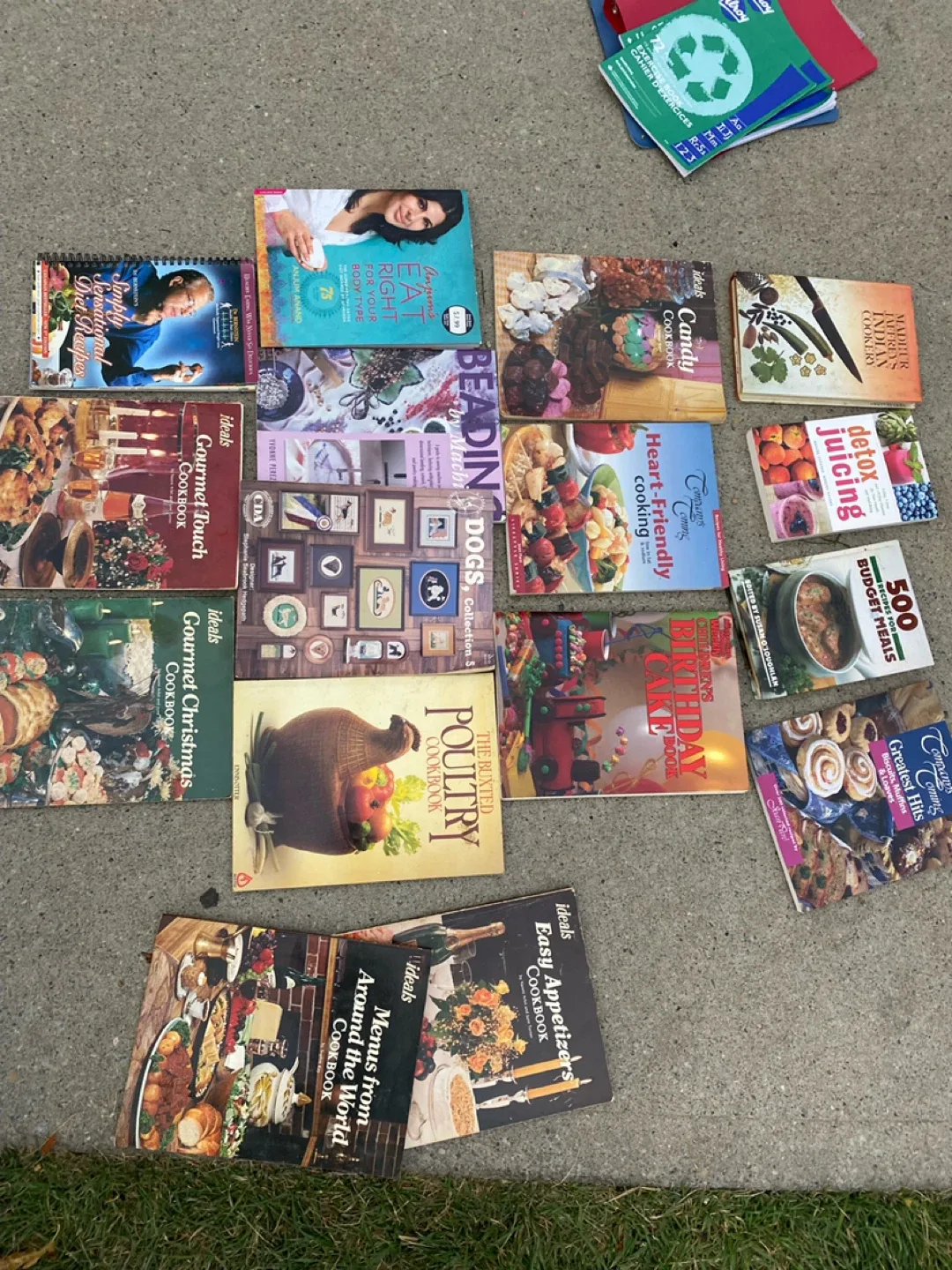 Cookbook Bundle - Variety of cookbooks / cooking books image indicator(3)