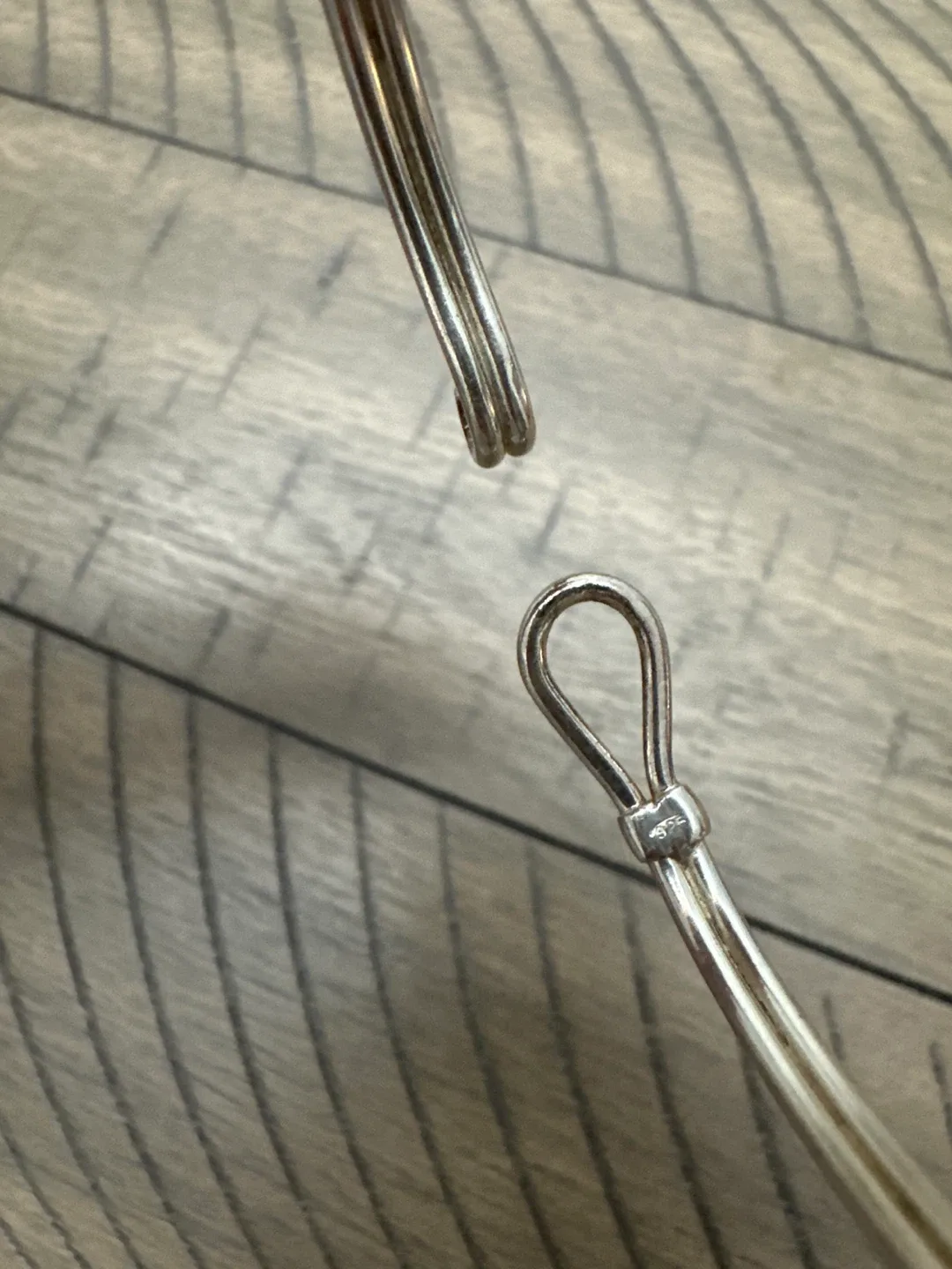 Silver Bangle Bracelet image indicator(4)