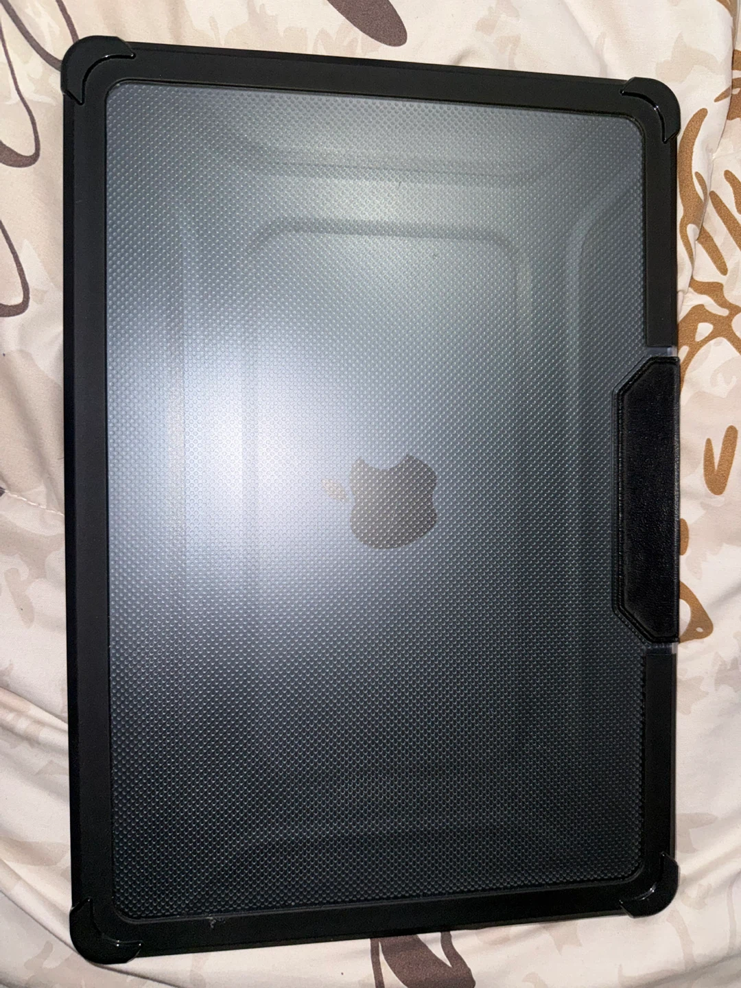 MacBook Air M4 15" w/ Case & Screen Protector