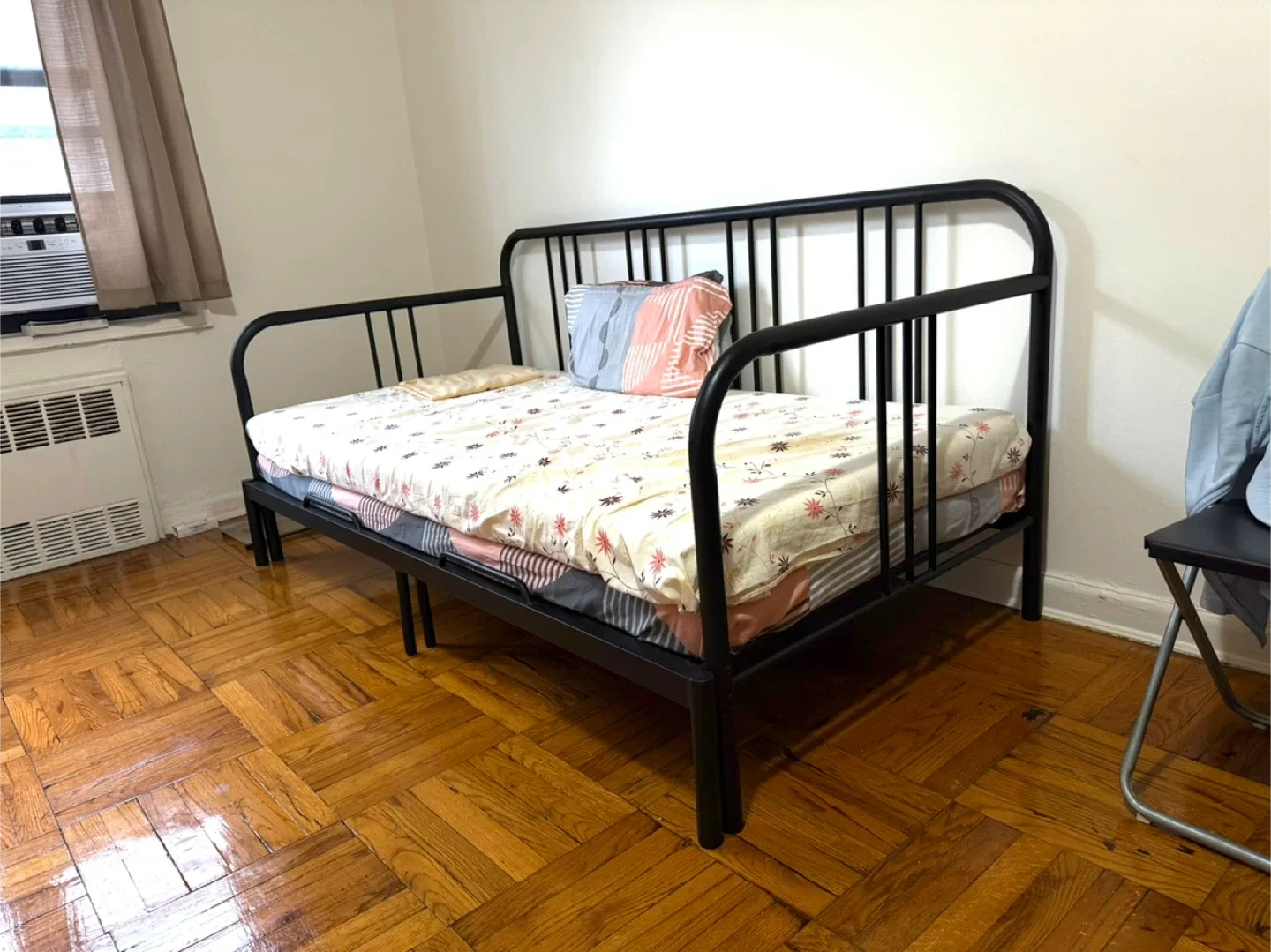 IKEA FYRESDAL Daybed Frame - Black, Twin image indicator(3)