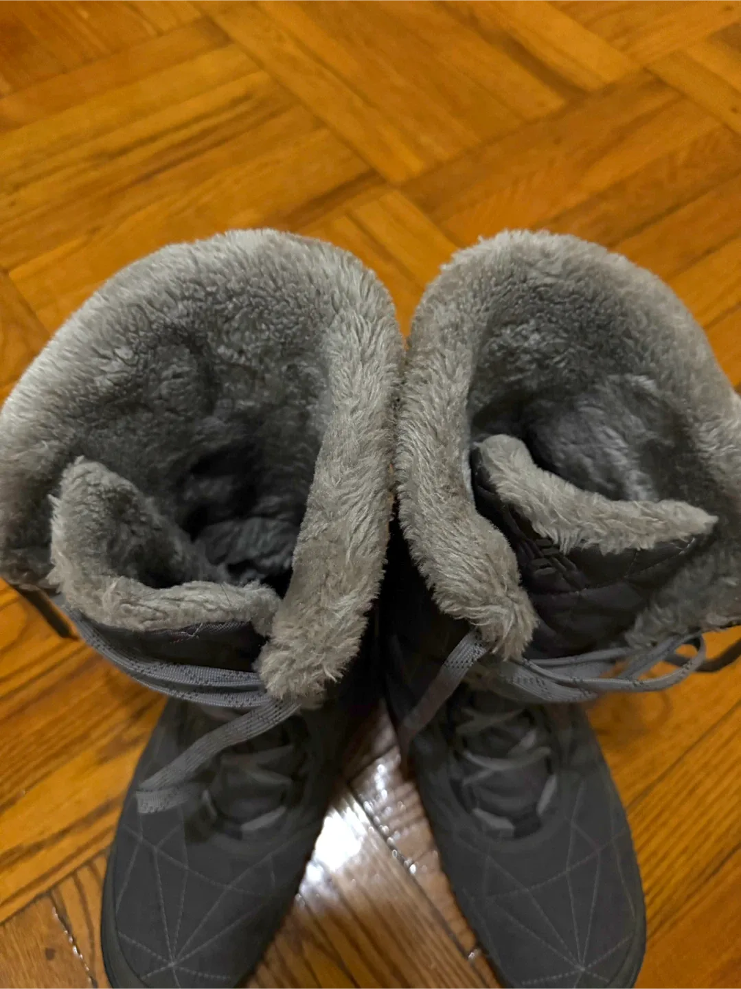 Columbia Women's BL685-051 Boots - Size 10 image indicator(3)