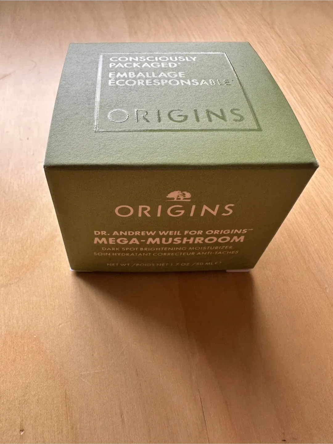 Origins Mega-Mushroom Moisturizer Olive Green - New image indicator(2)