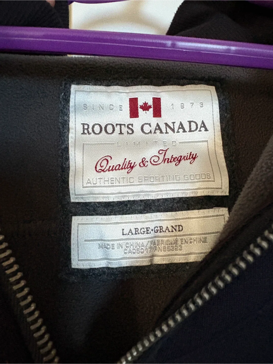 Women’s Roots Canada Black Hoodie - Size Large image indicator(3)