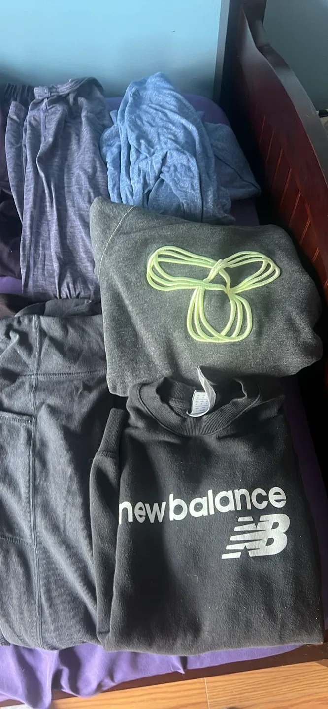 Mixed Clothing Lot: Jeans, Sweaters, Leggings image indicator(4)