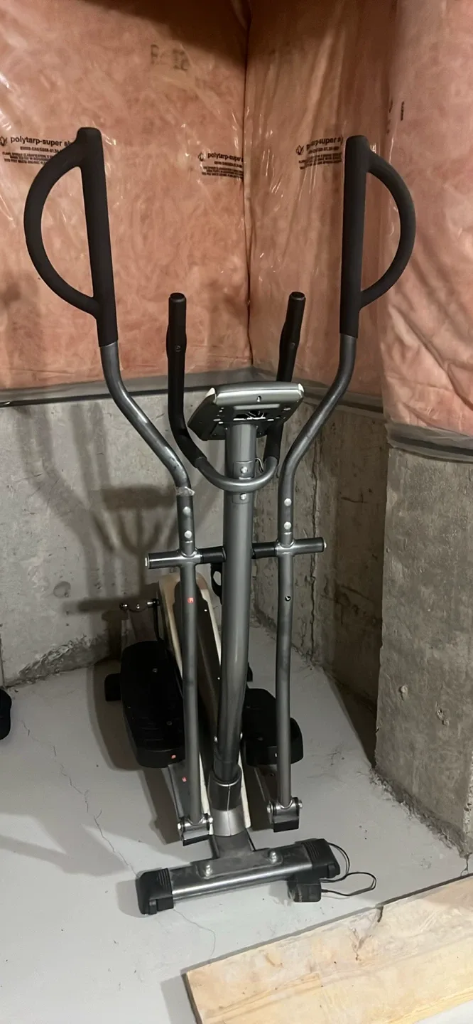 Body Break 902 Elliptical Machine