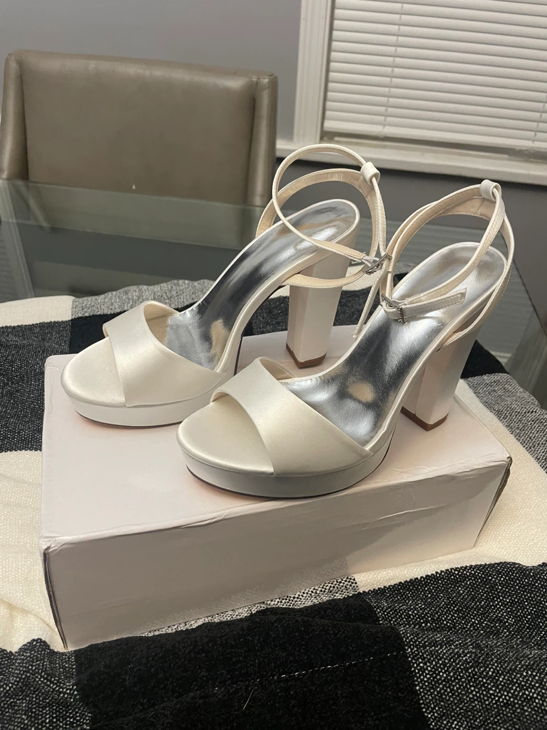 White Heels - photo 4
