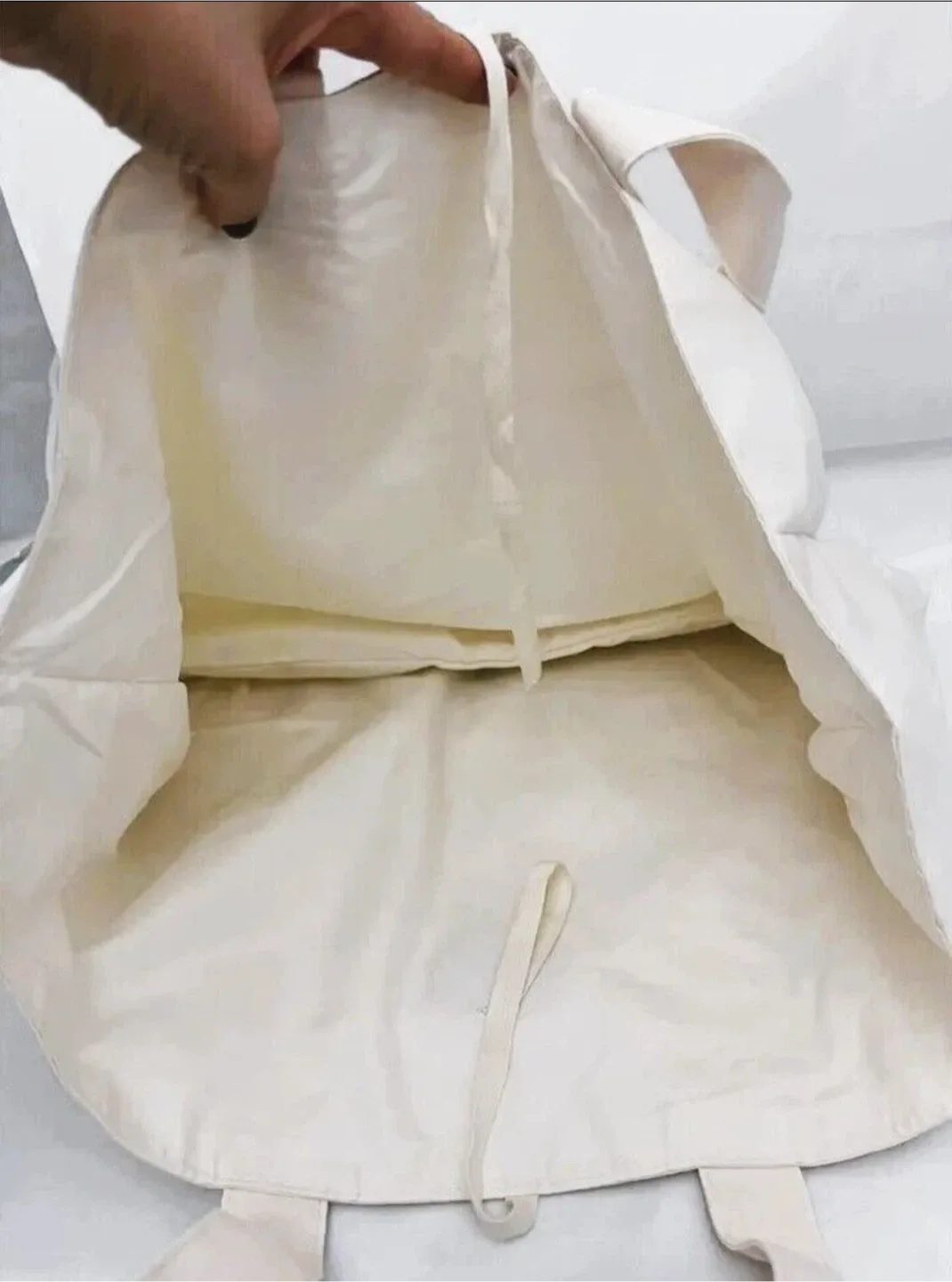 New Dolce & Gabbana Devotion Tote Bag Ivory image indicator(6)