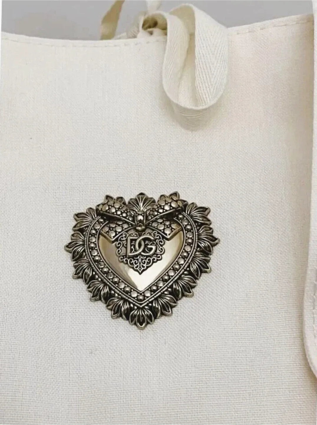 New Dolce & Gabbana Devotion Tote Bag Ivory image indicator(7)