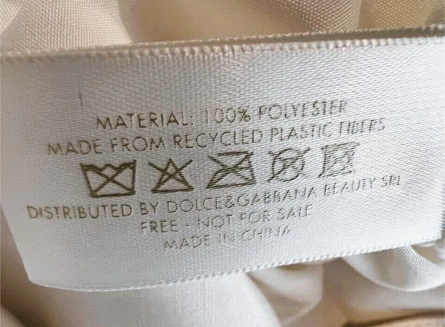 New Dolce & Gabbana Devotion Tote Bag Ivory image indicator(8)