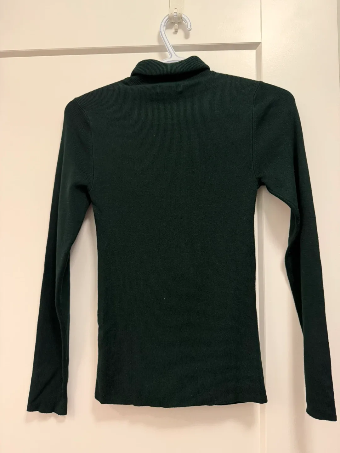 Dynamite Green Turtleneck - Size Small image indicator(3)