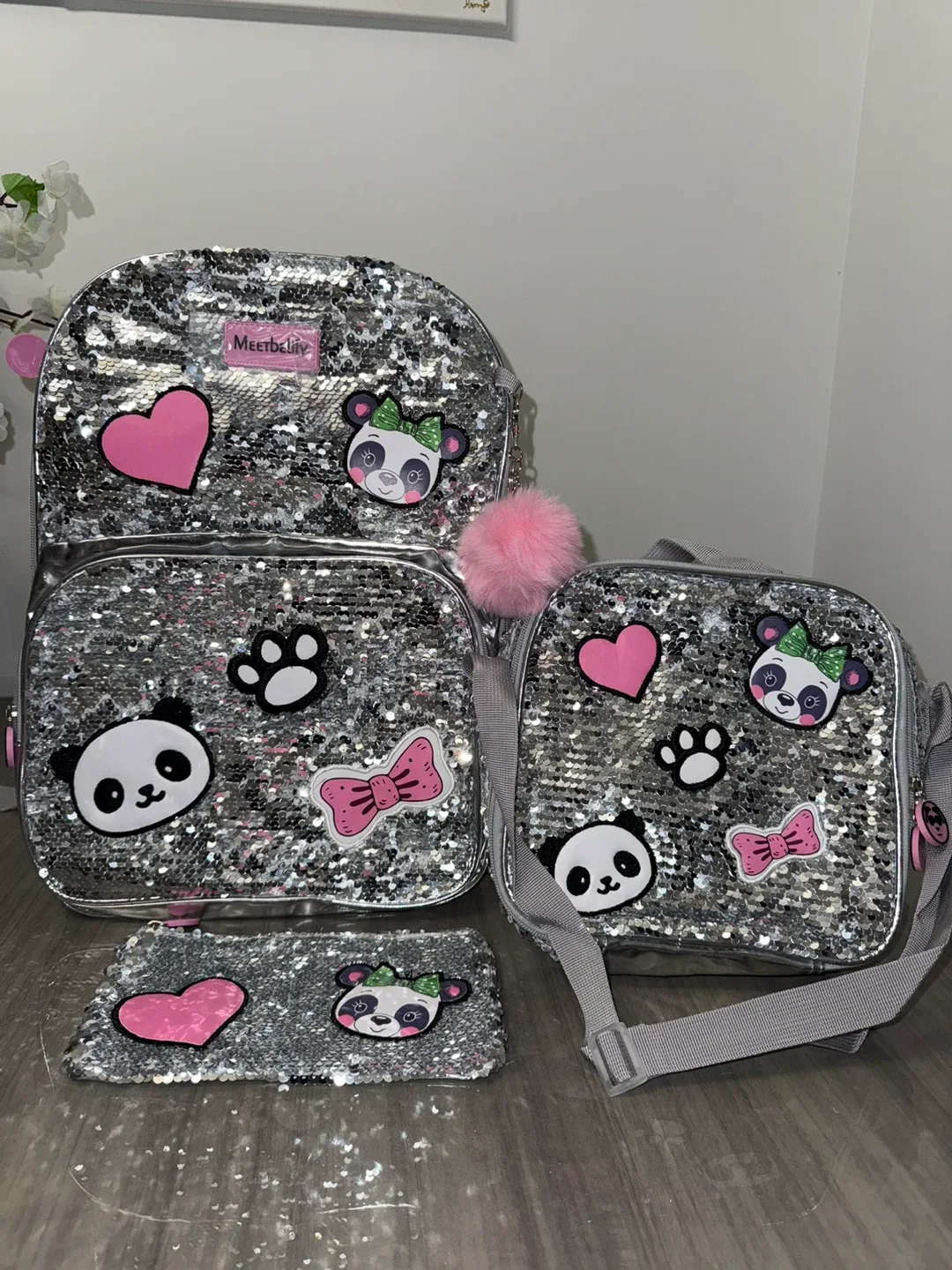 MeetBelify Silver Sequin Backpack Set - New image indicator(2)