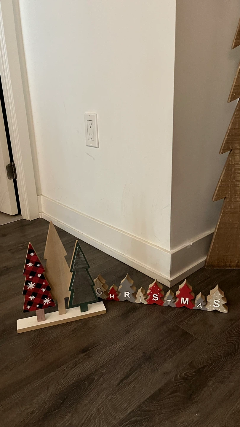 Moving sale ‼️Christmas Decor Set - Wooden Trees & Lights - photo 2