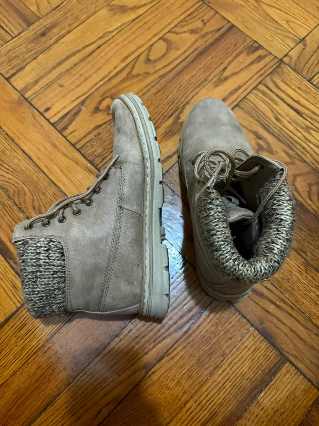 Cliffs by White Mountain Taupe Ankle Boots - Size 9.5 image indicator(2)