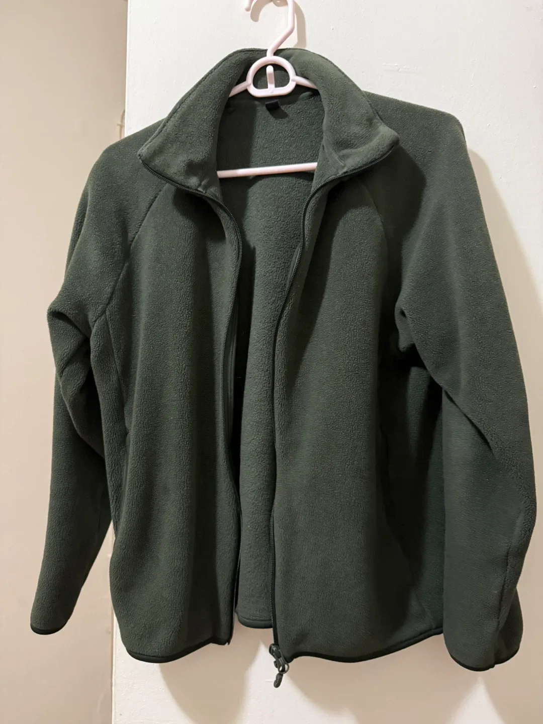 Uniqlo Fleece Jacket - XS thumbnail