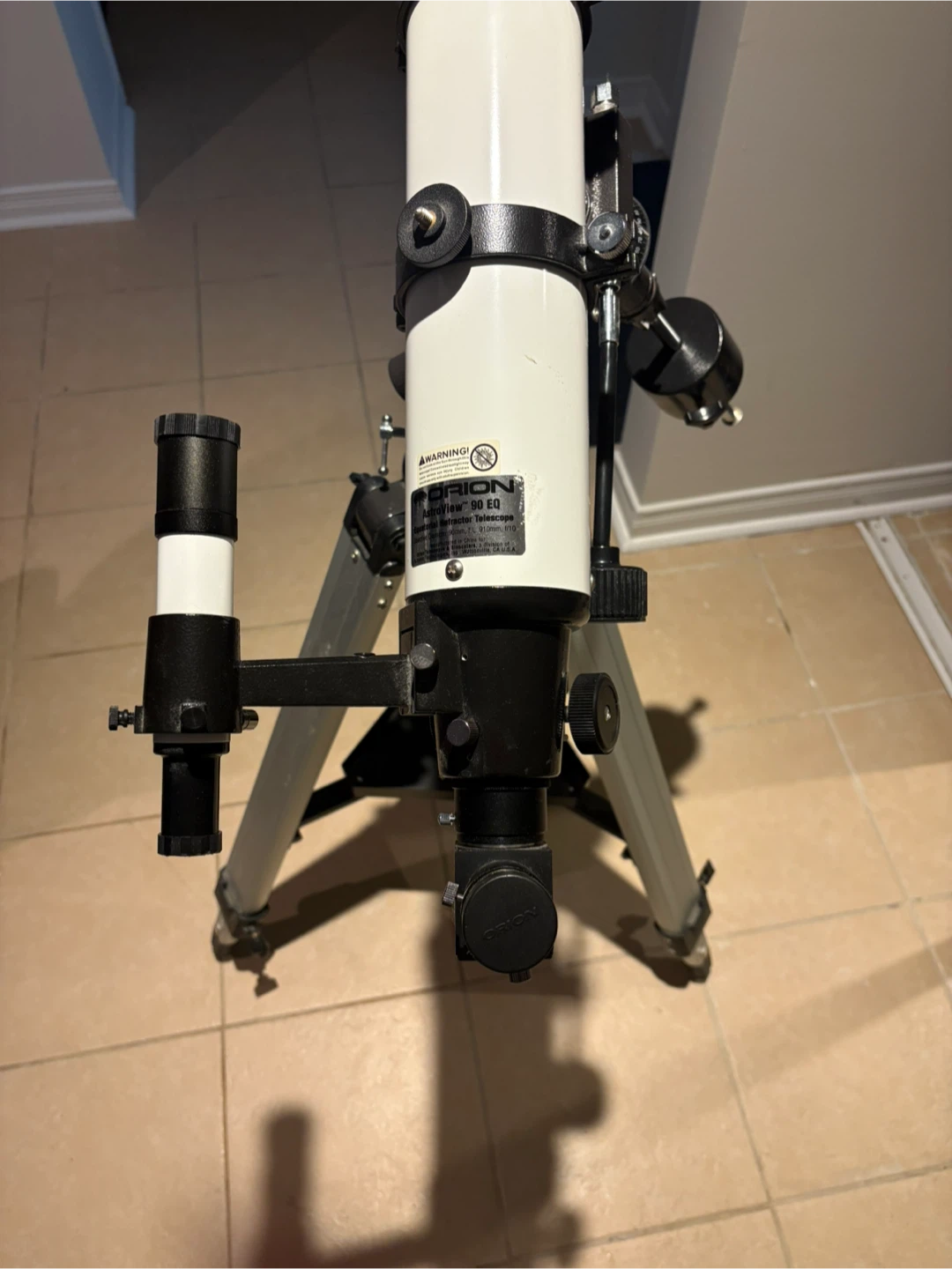 Orion AstroView 90 EQ Refractor Telescope - photo 3