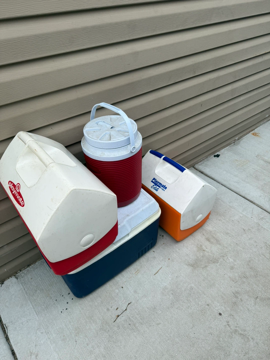 Coolers - Playmate Elite & Igloo