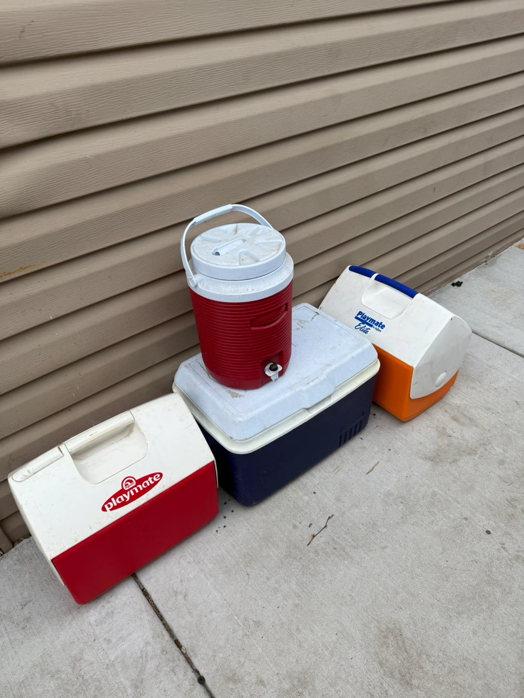 Coolers - Playmate Elite & Igloo - photo 2