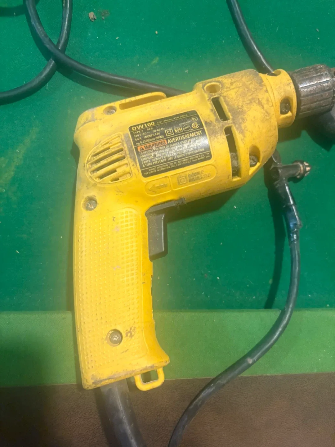 DEWALT Corded Drill DWE1014 image indicator(2)