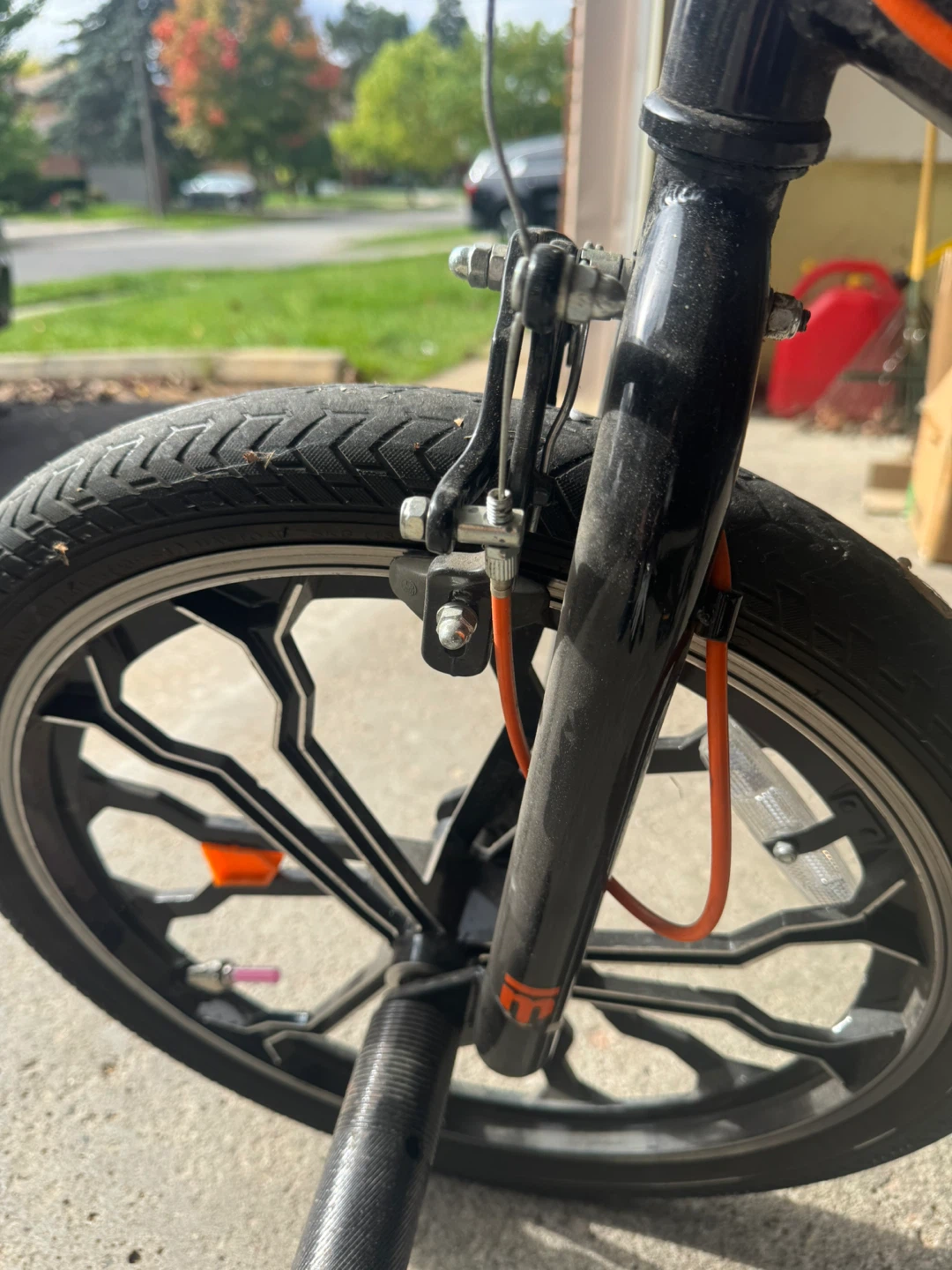 Mongoose 20" B Rebel Bike - Black - photo 5