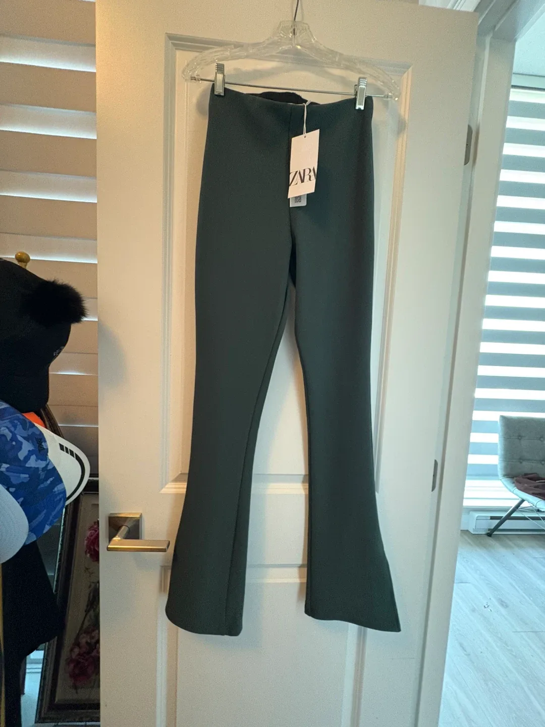 Zara Flared Pants - Size M image indicator(2)