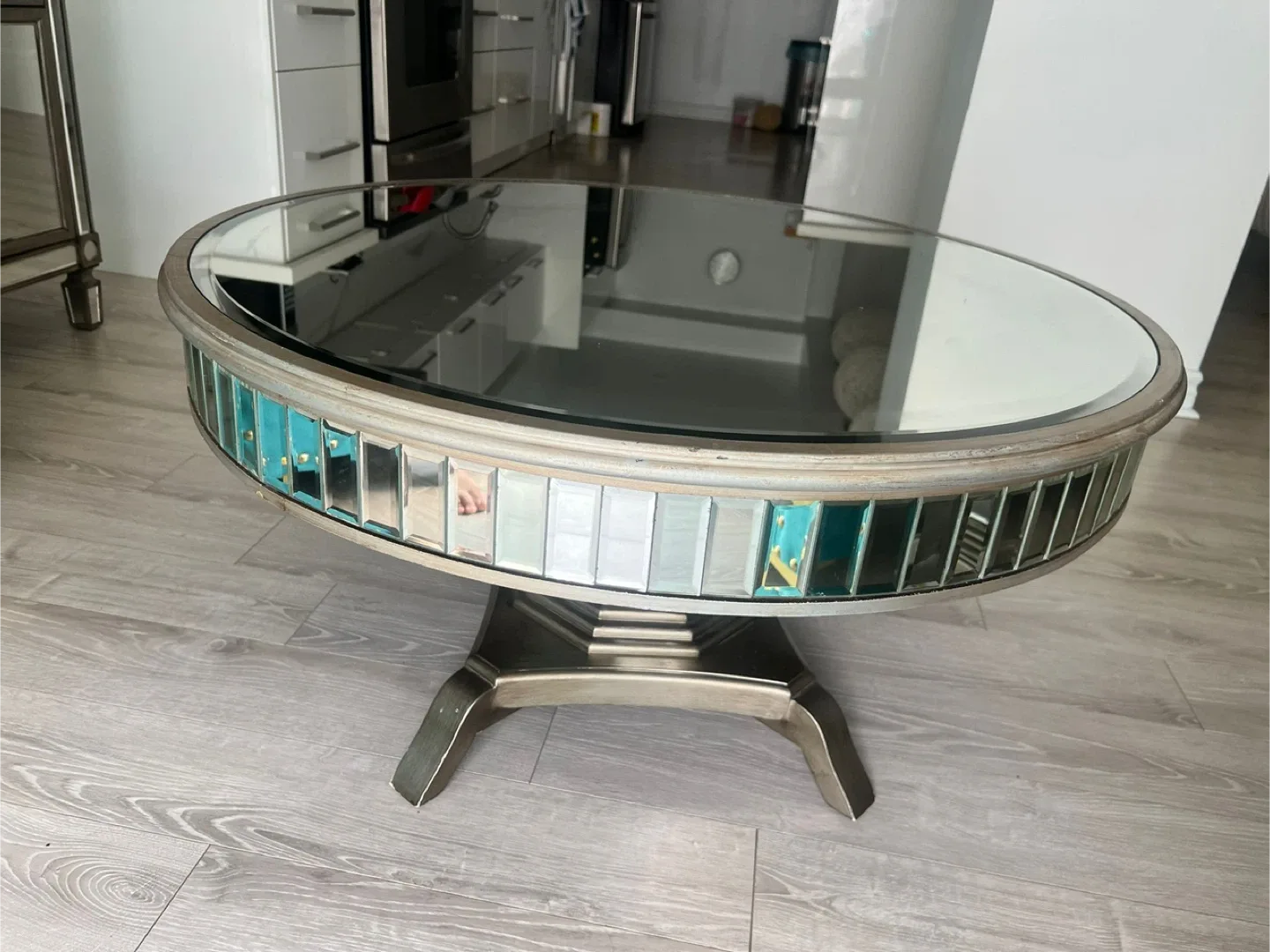 2 pics Teal Loveseat Chesterfield Style image indicator(5)