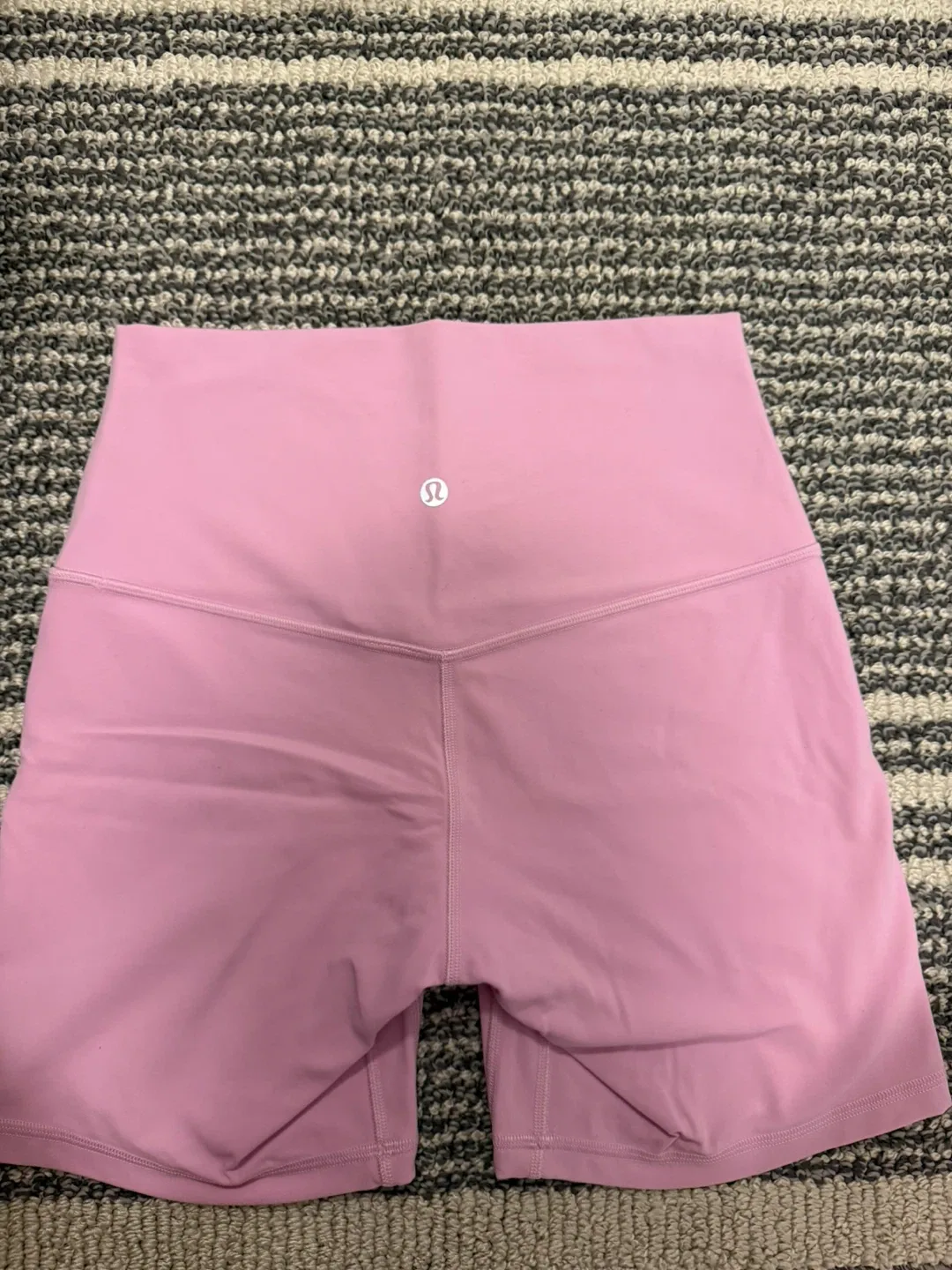 Lululemon Align High Rise Shorts Size 6 thumbnail
